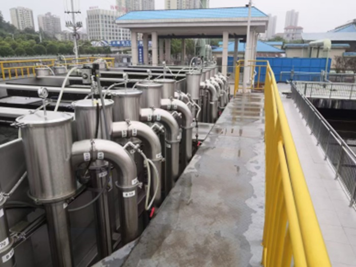 3、湖南省郴州市某汙（wū）水處理廠項（xiàng）目-高效氣浮（fú）設備.jpg